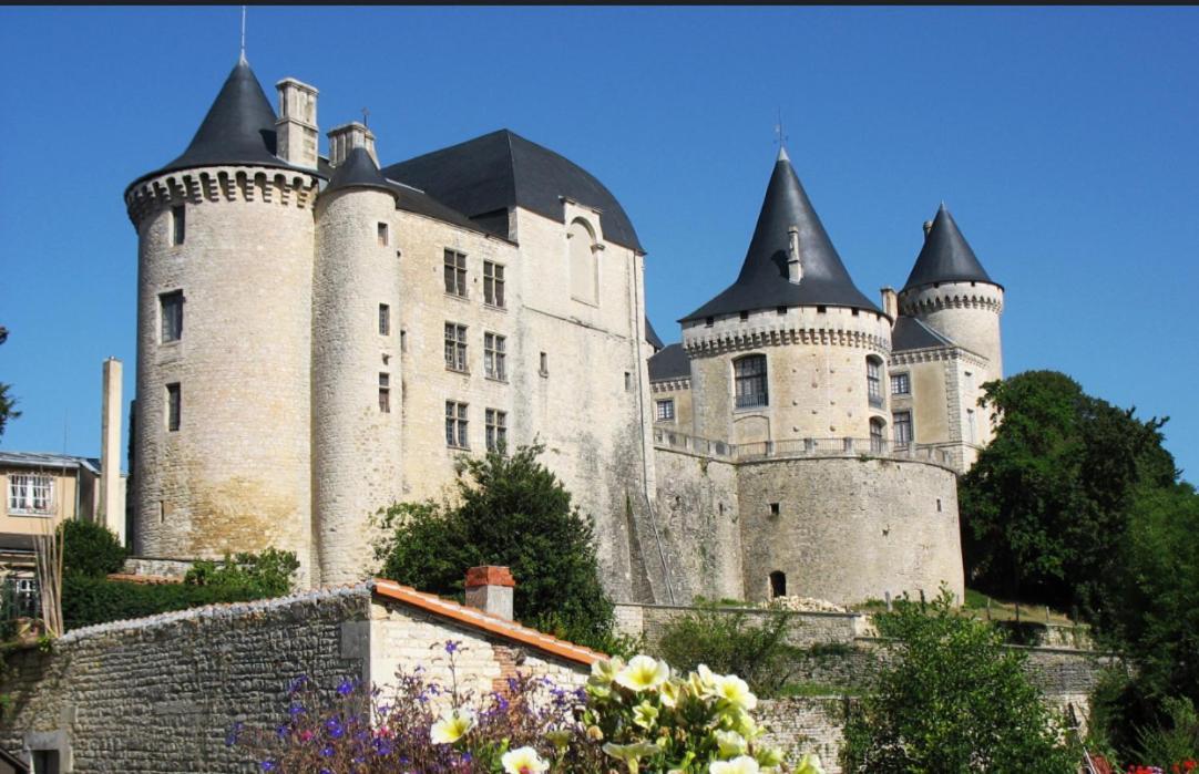 Bed and Breakfast La Tuilerie à Verteuil-sur-Charente Extérieur photo