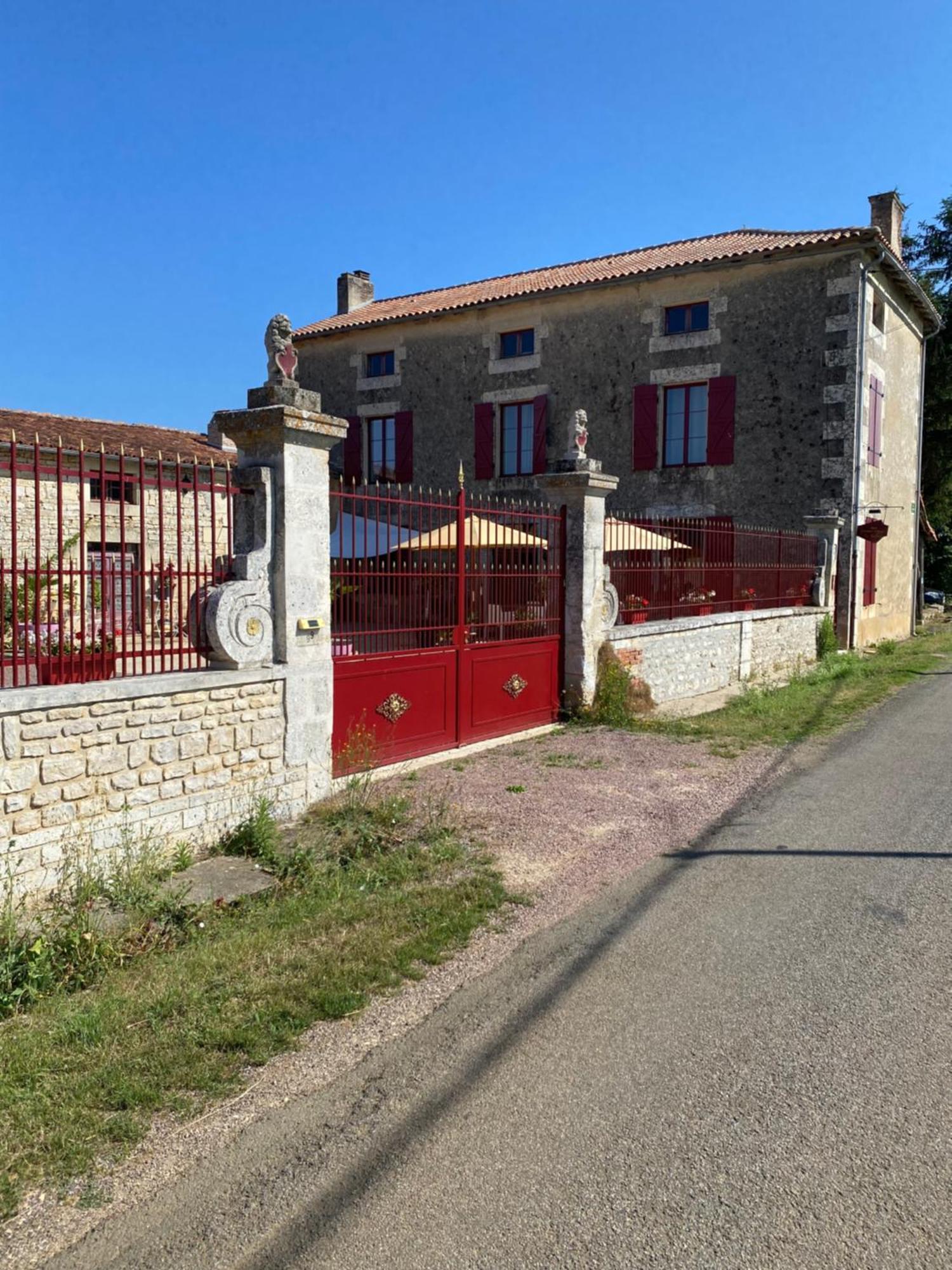 Bed and Breakfast La Tuilerie à Verteuil-sur-Charente Extérieur photo